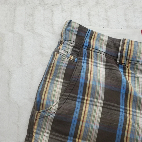 Levi's Men's  Shorts Brown Blue Check Flat Front HQ Size 36 Actual 37 - Picture 4 of 13